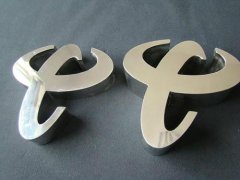 �������4